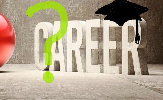 Frisch von der Uni wollen viele am besten gleich einen Top-Job ergattern. Folgender Bericht informiert darüber, welche 10 Arbeitgeber bei Young Professionals momentan ganz oben auf der Liste stehen und welche Aspekte entscheidend dafür sind. Frisch von der Uni wollen viele am besten gleich einen Top-Job ergattern. Folgender Bericht informiert darüber, welche 10 Arbeitgeber bei Young Professionals momentan ganz oben auf der Liste stehen und welche Aspekte entscheidend dafür sind.