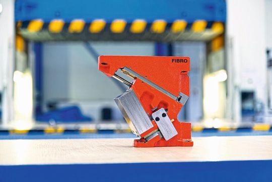 Die neue Schieberserie 2016.26 – speziell für die Anforderungen von Presswerkzeugen zur Produktion von kleineren und mittleren Stückzahlen. Die neue Schieberserie 2016.26 – speziell für die Anforderungen von Presswerkzeugen zur Produktion von kleineren und mittleren Stückzahlen.