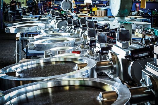 Im nordrhein-westfälischen Senden entwickelt, produziert und vertreibt Warex Valve explosionsgeschützte Armaturen für kritische Anwendungsbereiche. Im nordrhein-westfälischen Senden entwickelt, produziert und vertreibt Warex Valve explosionsgeschützte Armaturen für kritische Anwendungsbereiche.