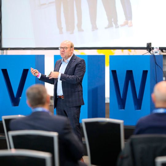 In his address, VDWF President Prof. Thomas Seul pointed out how important it was to be present as an association, especially during the pandemic crisis. In his address, VDWF President Prof. Thomas Seul pointed out how important it was to be present as an association, especially during the pandemic crisis.