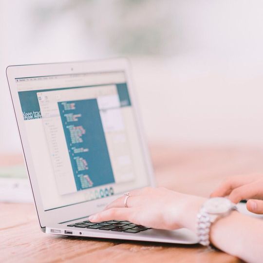 Ein softwaregestütztes Managementsystem kann die Arbeit im Gesundheitswesen erleichtern. Ein softwaregestütztes Managementsystem kann die Arbeit im Gesundheitswesen erleichtern.