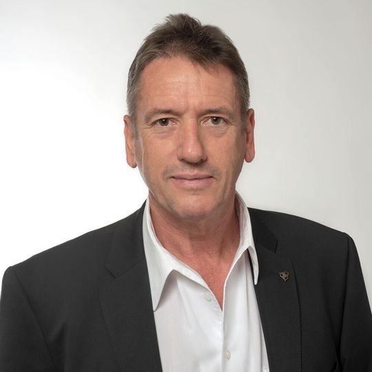 Johann Wiesböck, Chefredakteur ELEKTRONIKPRAXIS: „Wir organisieren das WEEF gemeinsam mit Elektor, um als bekannte Medienmarken Verantwortung gegenüber den Menschen in der Elektronikbranche zu übernehmen und unser Kommunikationsmöglichkeiten für Fairness und Nachhaltigkeit einzusetzen. Johann Wiesböck, Chefredakteur ELEKTRONIKPRAXIS: „Wir organisieren das WEEF gemeinsam mit Elektor, um als bekannte Medienmarken Verantwortung gegenüber den Menschen in der Elektronikbranche zu übernehmen und unser Kommunikationsmöglichkeiten für Fairness und Nachhaltigkeit einzusetzen.
