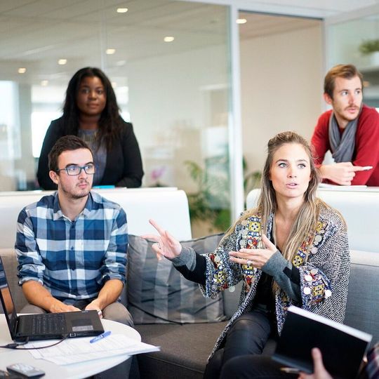 Die Universum Arbeitgeberrankings 2021 zeigen, was wichtiger geworden ist und wo Young Professionals am liebsten arbeiten möchten. Die Universum Arbeitgeberrankings 2021 zeigen, was wichtiger geworden ist und wo Young Professionals am liebsten arbeiten möchten.