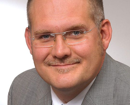 Alexander Kühnel ist neuer Geschäftsführer der Auslandstochtergesellschaft Hannover Fairs Turkey (HFT) in Istanbul. Alexander Kühnel ist neuer Geschäftsführer der Auslandstochtergesellschaft Hannover Fairs Turkey (HFT) in Istanbul.