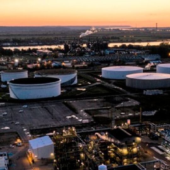 This strategic investment will support the development of a low-carbon hydrogen ecosystem in the Normandy industrial basin. This strategic investment will support the development of a low-carbon hydrogen ecosystem in the Normandy industrial basin.