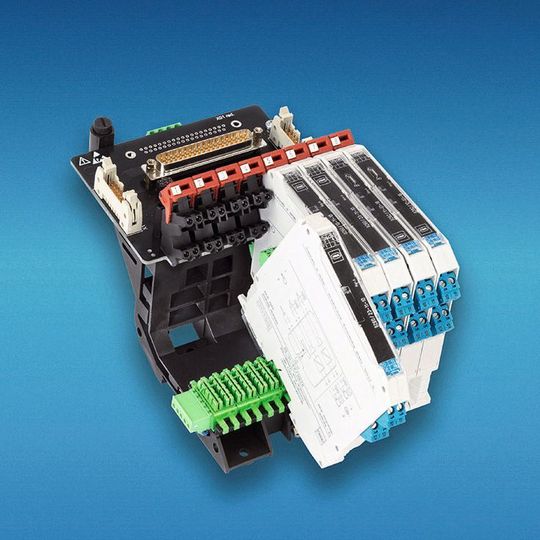 Der Pac-Träger 9295 erlaubt die platzsparende Integration der 12 mm Ex i-Trennstufen Ispac in die I/O-Ebene der Prozessleitsysteme 9295 erlaubt die platzsparende Integration der 12 mm Ex i-Trennstufen Ispac in die I/O-Ebene der Prozessleitsysteme. Der Pac-Träger 9295 erlaubt die platzsparende Integration der 12 mm Ex i-Trennstufen Ispac in die I/O-Ebene der Prozessleitsysteme 9295 erlaubt die platzsparende Integration der 12 mm Ex i-Trennstufen Ispac in die I/O-Ebene der Prozessleitsysteme.