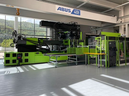 New Customer Technology Center with Engel DUO 2700 / 17060 injection moulding machine can be equipped with Barnes Molding Solutions products. New Customer Technology Center with Engel DUO 2700 / 17060 injection moulding machine can be equipped with Barnes Molding Solutions products.