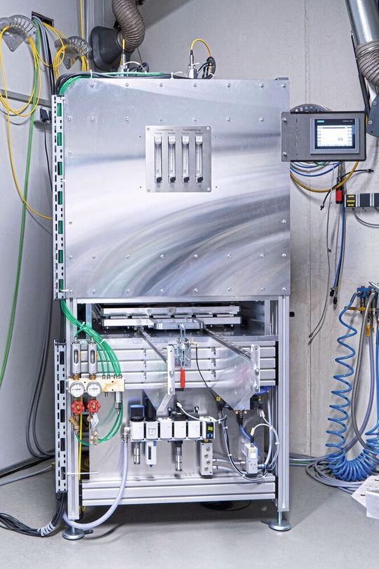 Die Brennstoffzellen-Vorfuehranlage von Weil Technology. Die Brennstoffzellen-Vorfuehranlage von Weil Technology.