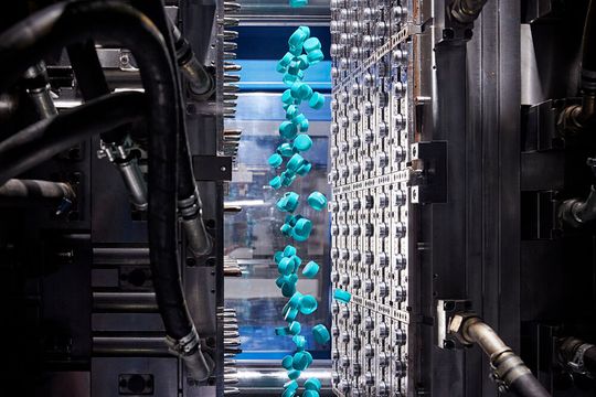 In its new manufacturing plant in Kansas City, Alpla will produce injection-moulded products such as closures. In its new manufacturing plant in Kansas City, Alpla will produce injection-moulded products such as closures.