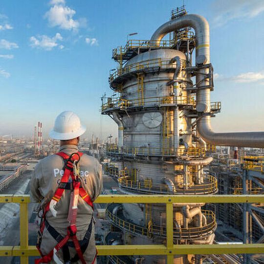 The lump sum contract comprises engineering, procurement, construction, start-up and commissioning services. The lump sum contract comprises engineering, procurement, construction, start-up and commissioning services.