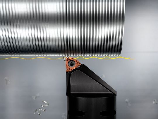 Innovation Nummer zwei! Späne, die sich beim Gewindedrehen um Roboter, Spannmittel und andere System wickeln können, sind ein Problem. Um dagegen etwas zu tun, gibt es das Softwaremodul Optithreading für die Coroplus-Tool-Path-Software von Sandvik Coromant. Innovation Nummer zwei! Späne, die sich beim Gewindedrehen um Roboter, Spannmittel und andere System wickeln können, sind ein Problem. Um dagegen etwas zu tun, gibt es das Softwaremodul Optithreading für die Coroplus-Tool-Path-Software von Sandvik Coromant.