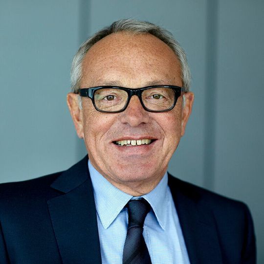 Laut Hermann Ramacher, geschäftsführender Gesellschafter bei ADN, ist der modulare Aufbau der Management-Lösung das Alleinstellungsmerkmal von Deskcenter. Laut Hermann Ramacher, geschäftsführender Gesellschafter bei ADN, ist der modulare Aufbau der Management-Lösung das Alleinstellungsmerkmal von Deskcenter.