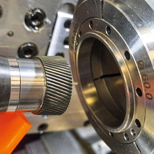 Power-Skiving von Miniaturverzahnungen mit Werkzeugen von DIAMETAL Power-Skiving von Miniaturverzahnungen mit Werkzeugen von DIAMETAL