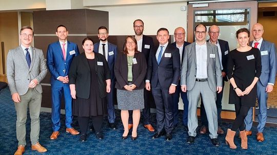 Am 29. Oktober 2021 trafen sich Rechtsexperten zum Medizinprodukterecht-Symposium BV-Med in Bonn. Am 29. Oktober 2021 trafen sich Rechtsexperten zum Medizinprodukterecht-Symposium BV-Med in Bonn.