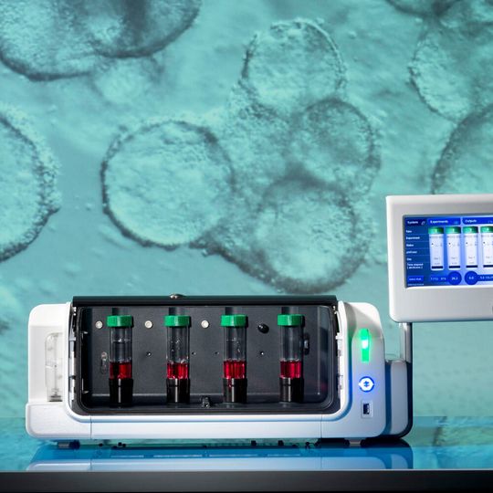 Scalable stem cell processing technology in suspension bioreactors. Scalable stem cell processing technology in suspension bioreactors.