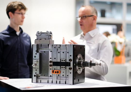 Metav concentrates the entire value added chain of toolmaking and mould making in one event. Metav concentrates the entire value added chain of toolmaking and mould making in one event.