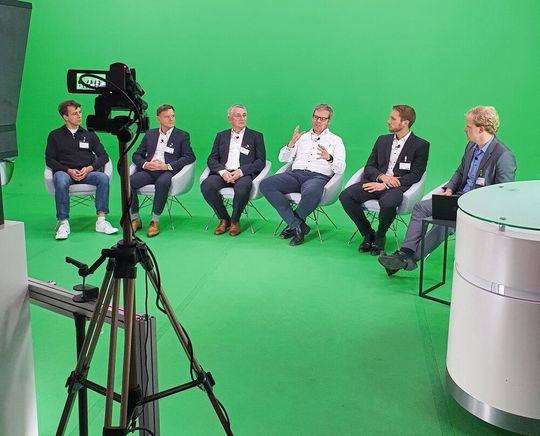 Im Studio disktuierten die Experten des DFF über das Cockpit der Zukunft.