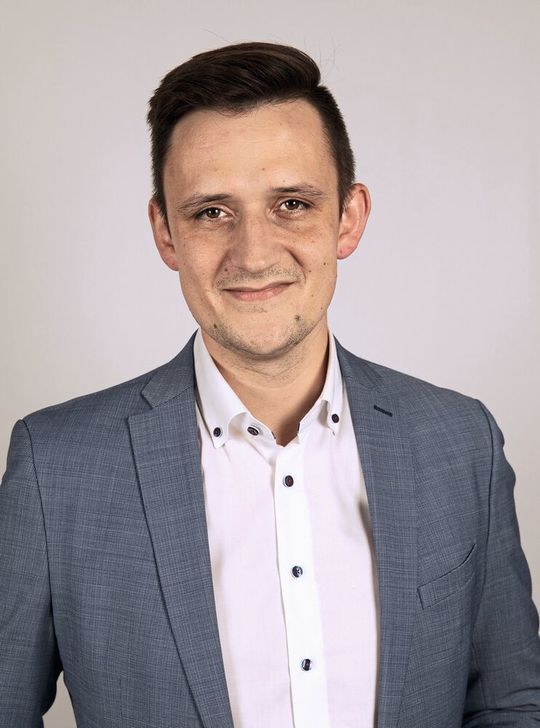 Eugen Günther tritt als vierter Mann in die Geschäftsführung von Trans-O-Flex ein. Eugen Günther tritt als vierter Mann in die Geschäftsführung von Trans-O-Flex ein.