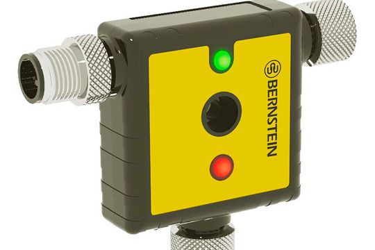 Mit dem smarten T-Adapter von Bernstein ist eine Reihenschaltung möglich, um die Anzahl von Sicherheitsrelais zu reduzieren, ohne dass der TR24119 (Fehlermaskierung) beachtet werden muss.