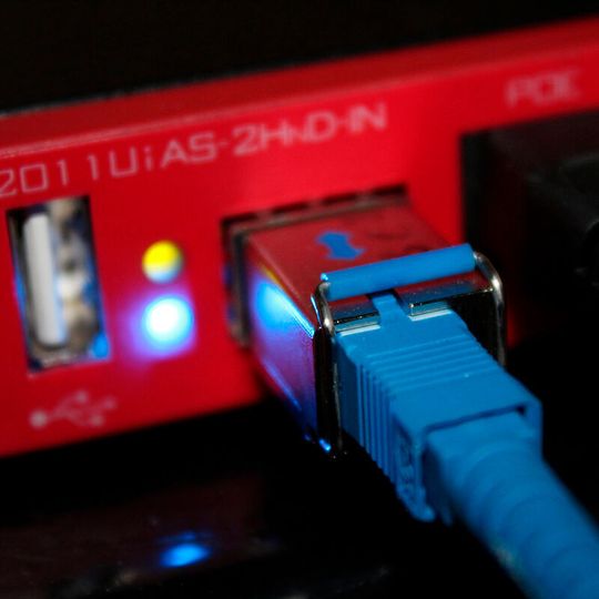 Die Breitbandmessung der Bundesnetzagentur bietet Internetnutzern die Möglichkeit, die Performance des Browsers beim Surfen im Internet zu testen. Die Breitbandmessung der Bundesnetzagentur bietet Internetnutzern die Möglichkeit, die Performance des Browsers beim Surfen im Internet zu testen.