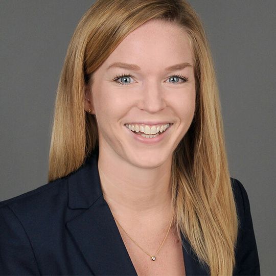 Annefried Simoneit, Consultant Strategy von QUNIS, Mitautorin der Studie und Projektleiterin von the factlights Annefried Simoneit, Consultant Strategy von QUNIS, Mitautorin der Studie und Projektleiterin von the factlights