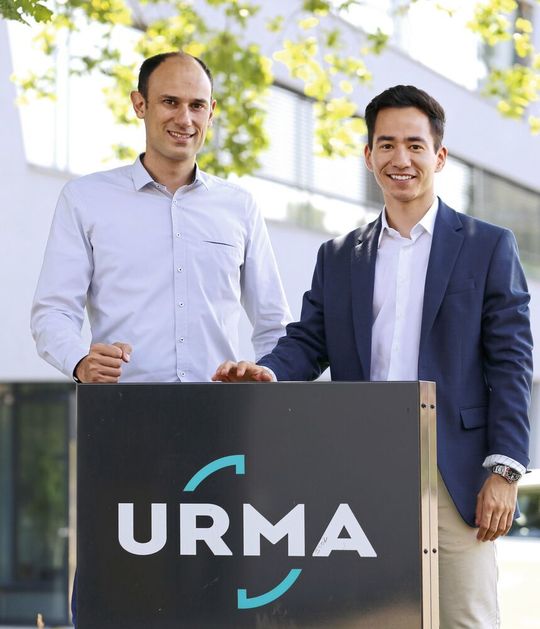 Die EOS-Anlagen werden in der Schweiz neu von Urma vertrieben. Frank Gersbach (Manager Additive Manufacturing) und Yannick Berner (Director Digital & Marketing) gehen von einem Technologieschub aus. Die EOS-Anlagen werden in der Schweiz neu von Urma vertrieben. Frank Gersbach (Manager Additive Manufacturing) und Yannick Berner (Director Digital & Marketing) gehen von einem Technologieschub aus.