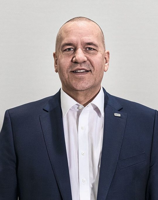 Dr. Steffen Haack ist neuer Vorsitzender des Vorstands des Fachverbands Fluidtechnik für die Wahlperiode 2021-2025. Dr. Steffen Haack ist neuer Vorsitzender des Vorstands des Fachverbands Fluidtechnik für die Wahlperiode 2021-2025.