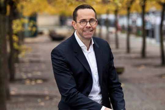 „Wenn die Digitalisierungsvorhaben so umgesetzt werden, erwacht Deutschland endlich aus seinem Dornröschenschlaf“, prognostiziert ZVEI-Chef Wolfgang Weber. „Wenn die Digitalisierungsvorhaben so umgesetzt werden, erwacht Deutschland endlich aus seinem Dornröschenschlaf“, prognostiziert ZVEI-Chef Wolfgang Weber.