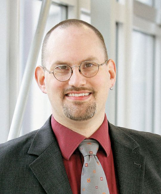 Security-Insider-Chefredakteur Peter Schmitz betrachtet die Datendiebstähle des Jahres 2011 und zeigt was die Folgen für die Opfer sind. Security-Insider-Chefredakteur Peter Schmitz betrachtet die Datendiebstähle des Jahres 2011 und zeigt was die Folgen für die Opfer sind.