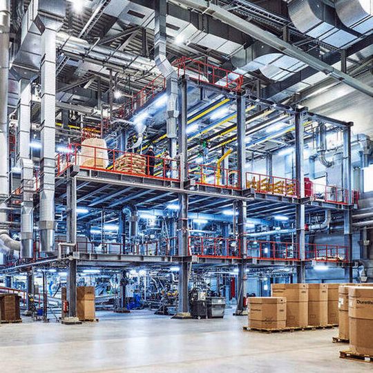 On its Coperion compounding system, Lanxess produces highly reinforced polyamide compounds at very high throughput rates. On its Coperion compounding system, Lanxess produces highly reinforced polyamide compounds at very high throughput rates.