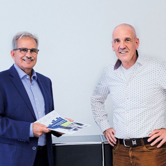 René Näf, Präsident Organisationskomitee Swissmem Zerspanungsseminar, im Gespräch mit Matthias Böhm, Chefredaktor SMM. René Näf, Präsident Organisationskomitee Swissmem Zerspanungsseminar, im Gespräch mit Matthias Böhm, Chefredaktor SMM.