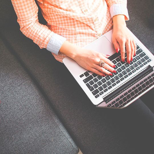 In SharePoint Online erstellte Dokumente lassen sich von Microsoft-365-Nutzern auch im Team bearbeiten und teilen. In SharePoint Online erstellte Dokumente lassen sich von Microsoft-365-Nutzern auch im Team bearbeiten und teilen.