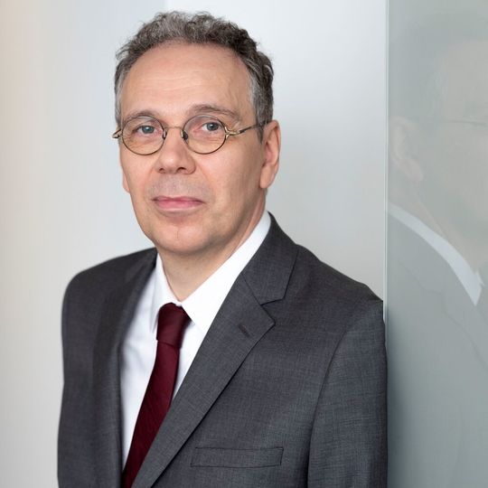 Dr. Marc-Pierre Möll wurde am 13. Dezember 2021 in den BV-Med-Vorstand berufen. Dr. Marc-Pierre Möll wurde am 13. Dezember 2021 in den BV-Med-Vorstand berufen.