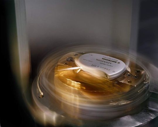 Die Laserbearbeitungstechnik drängt in immer weitere Anwendungsbereiche vor. In der medizinischen Fertigung beispielsweise wird die Tru-Pulse-Lösung von Trumpf zum Schweißen eines Herzschrittmachers eingesetzt. Bild: Trumpf Die Laserbearbeitungstechnik drängt in immer weitere Anwendungsbereiche vor. In der medizinischen Fertigung beispielsweise wird die Tru-Pulse-Lösung von Trumpf zum Schweißen eines Herzschrittmachers eingesetzt. Bild: Trumpf