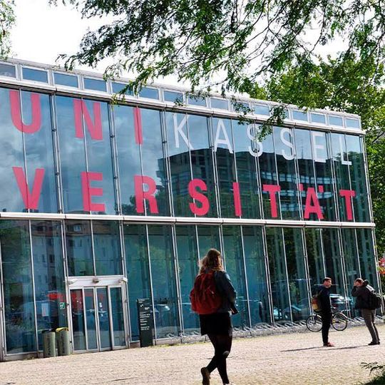 Ein internationales Forschungsprojekt unter Beteiligung der Universität Kassel will mehr Transparenz beim Einsatz von Künstlicher Intelligenz schaffen. Ein internationales Forschungsprojekt unter Beteiligung der Universität Kassel will mehr Transparenz beim Einsatz von Künstlicher Intelligenz schaffen.