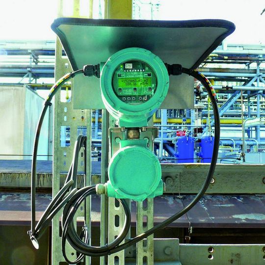 Zuverlässig erfasst der explosionsgeschützte Messumformer Fluxus G 800 den Volumenfluss des durchströmenden Wasserstoffgemischs. Zuverlässig erfasst der explosionsgeschützte Messumformer Fluxus G 800 den Volumenfluss des durchströmenden Wasserstoffgemischs.