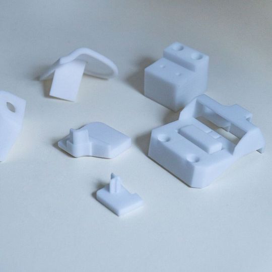 On the one hand, Knaus Tabbert uses 3D printing to produce prototypes. On the other hand, this technology is also used to produce series components, such as a bracket for an alarm system or the hinge mechanism of the swing-out shower cabin. An S1 system from AM Solutions-3D post processing technology is utilized for the post processing. On the one hand, Knaus Tabbert uses 3D printing to produce prototypes. On the other hand, this technology is also used to produce series components, such as a bracket for an alarm system or the hinge mechanism of the swing-out shower cabin. An S1 system from AM Solutions-3D post processing technology is utilized for the post processing.