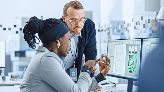 Immer weniger junge Leute wollen heutzutage Elektroingenieure werden. Immer weniger junge Leute wollen heutzutage Elektroingenieure werden.