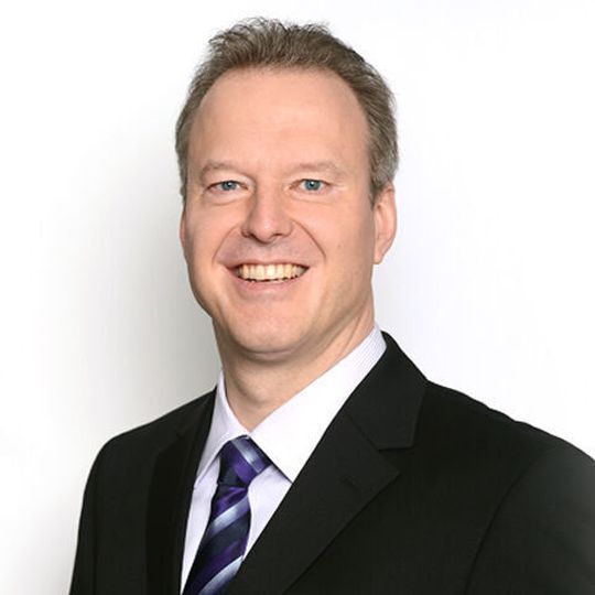 Cyrill Zimmermann prognostiziert weitere Konsolidierungen in der Pharmabranche. Cyrill Zimmermann prognostiziert weitere Konsolidierungen in der Pharmabranche.