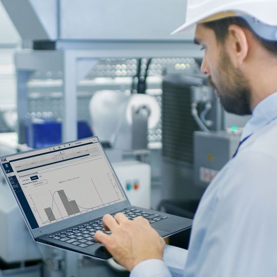 Fertigungsoptimierung aus der iTAC.Workbench: MOM-Module einfach integrier- und bedienbar Fertigungsoptimierung aus der iTAC.Workbench: MOM-Module einfach integrier- und bedienbar