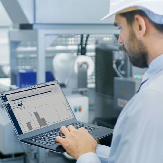 Fertigungsoptimierung aus der iTAC.Workbench: MOM-Module einfach integrier- und bedienbar Fertigungsoptimierung aus der iTAC.Workbench: MOM-Module einfach integrier- und bedienbar