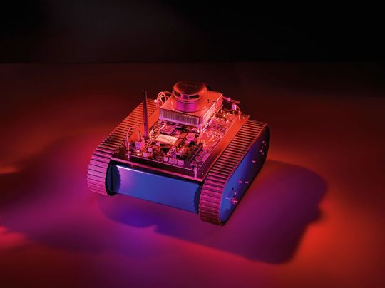 Autonomes Test-Fahrzeug von SSP mit UWB/Lidar/GPS/RTK-Navigation, Collision Avoidance, Path Planning, Mapping und LTE/Ethernet/Radio-Kommunikation. Autonomes Test-Fahrzeug von SSP mit UWB/Lidar/GPS/RTK-Navigation, Collision Avoidance, Path Planning, Mapping und LTE/Ethernet/Radio-Kommunikation.
