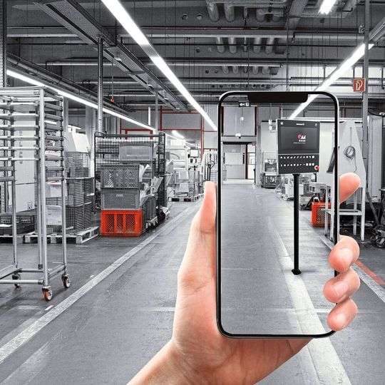 Anwender können jetzt per Smartphone erleben, wie Rose-Produkte an ihren Maschinen und Anlagen aussehen würden. Anwender können jetzt per Smartphone erleben, wie Rose-Produkte an ihren Maschinen und Anlagen aussehen würden.