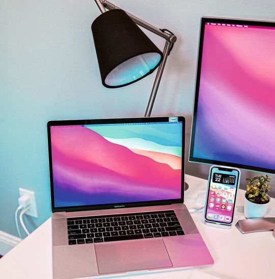 Flüssigkristalle sind in LCD-Screens wie bei Computerbildschirmen verbaut (Symbolbild). Flüssigkristalle sind in LCD-Screens wie bei Computerbildschirmen verbaut (Symbolbild).