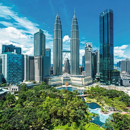 Weiss Technik hat zwei begehbare Pharma-Event-Prüfkammern an einen Arzneimittelhersteller nahe Kuala Lumpur in Malaysia schlüsselfertig übergeben. Weiss Technik hat zwei begehbare Pharma-Event-Prüfkammern an einen Arzneimittelhersteller nahe Kuala Lumpur in Malaysia schlüsselfertig übergeben.