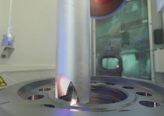 The laser cleaning process is completed in a few seconds. The laser cleaning process is completed in a few seconds.