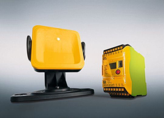 Psen Radar von Pilz stellt zusammen mit der konfigurierbaren Kleinsteuerung Pnoz Multi 2 eine sichere Komplettlösung für die Schutzraumüberwachung dar – inklusive Konformitätsbewertung.