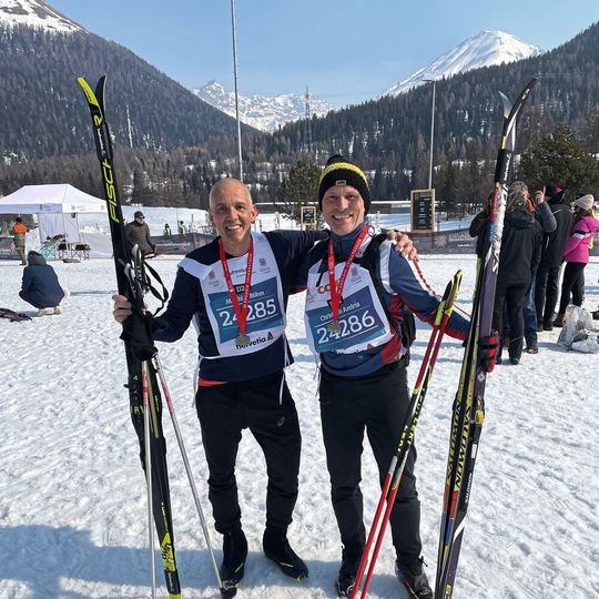 Freuten sich nach ihrem ersten Engadiner Skimarathon: Matthias Böhm (Chefredaktor SMM) und Christoph Andris (Verkaufsleiter Schweiz, Gebr. Heller). Freuten sich nach ihrem ersten Engadiner Skimarathon: Matthias Böhm (Chefredaktor SMM) und Christoph Andris (Verkaufsleiter Schweiz, Gebr. Heller).