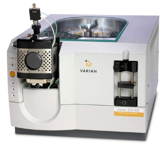 Für die Bestimmung von Melamin mittels LC/MS wird die Pusuit C8 LC-Säule und das 320-MS Triplequadrupol Massenspektrometer eingesetzt. Für die Bestimmung von Melamin mittels LC/MS wird die Pusuit C8 LC-Säule und das 320-MS Triplequadrupol Massenspektrometer eingesetzt.