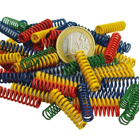 For high demands in stamping and forming technology as well as in machine and fixture construction, Strack Norma now has compression springs from 6 mm diameter in its product range. For high demands in stamping and forming technology as well as in machine and fixture construction, Strack Norma now has compression springs from 6 mm diameter in its product range.